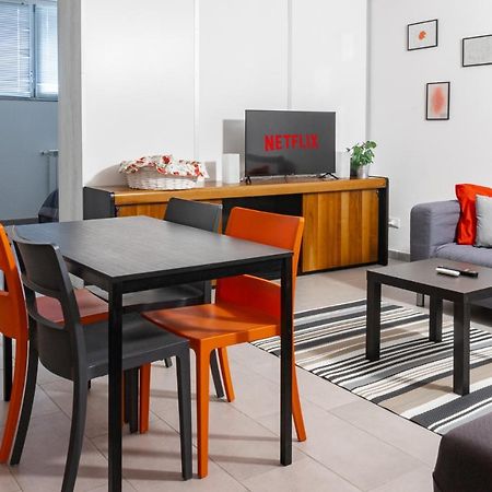Staurenghi Red Apartment Βαρέζε Εξωτερικό φωτογραφία