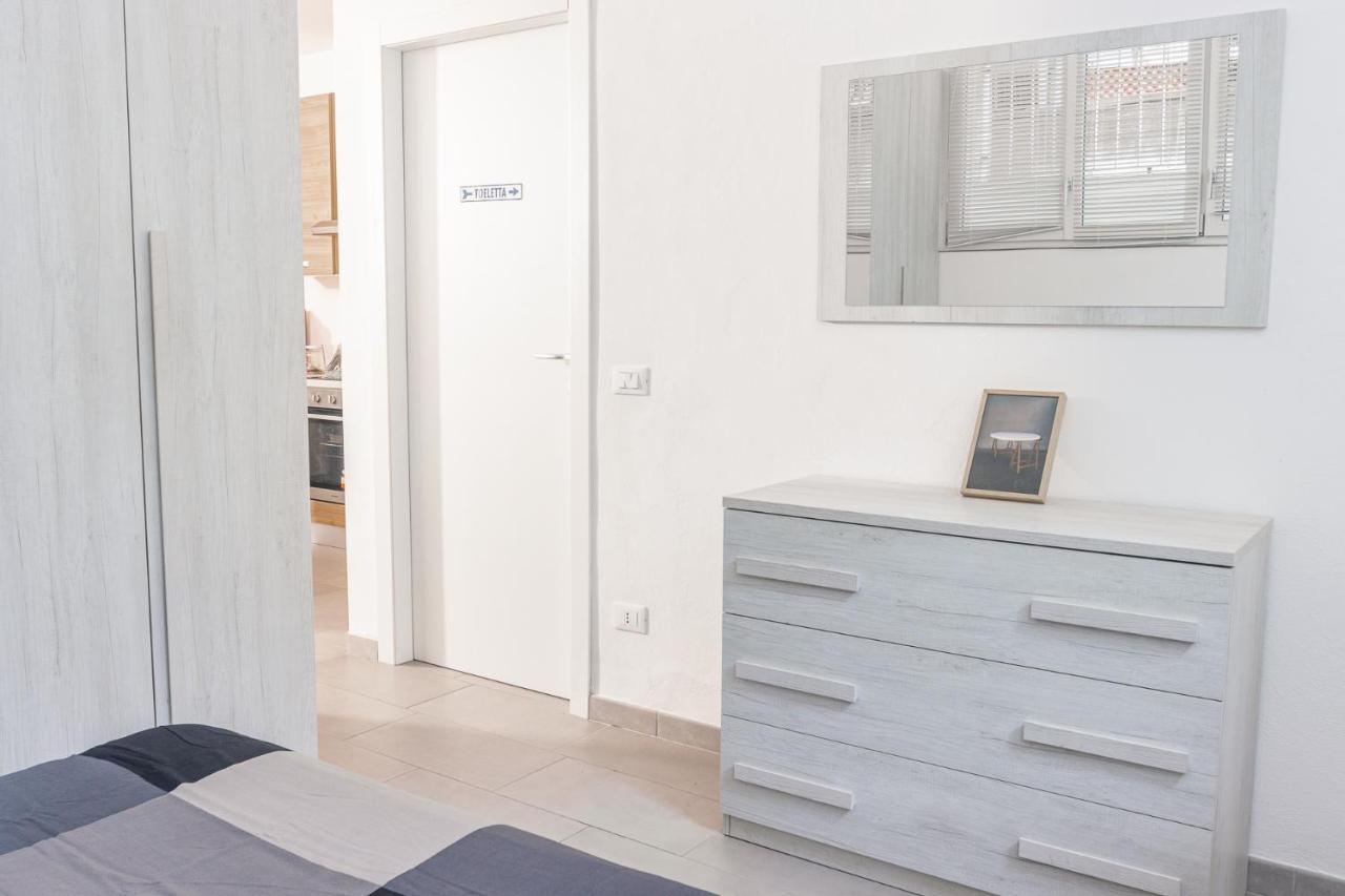 Staurenghi Red Apartment Βαρέζε Εξωτερικό φωτογραφία